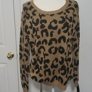 CR Cheetah Print Pull Over Sweater